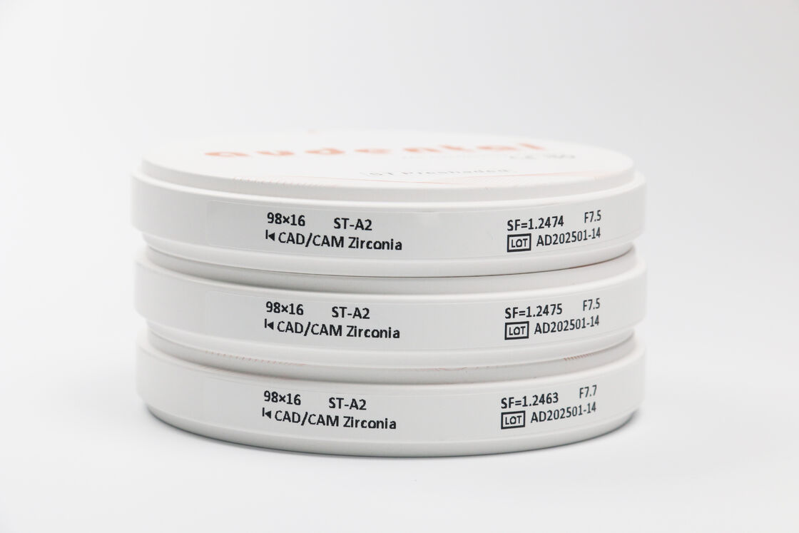 Blocco di Zirconia Pre-Colorato che Fornisce Accuratezza Uniforme del Colore e Alta Traslucenza per Restauri Dentali dall'Aspetto Naturale