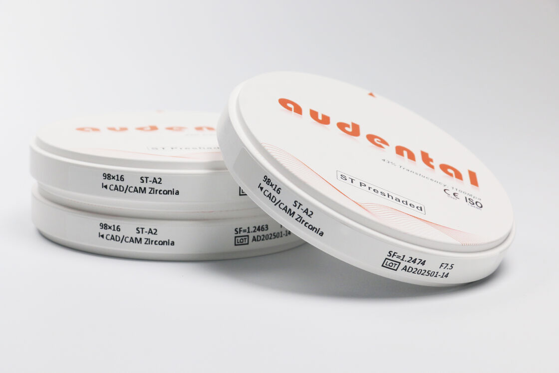 Blocco di Zirconia Pre-Colorato che Fornisce Accuratezza Uniforme del Colore e Alta Traslucenza per Restauri Dentali dall'Aspetto Naturale