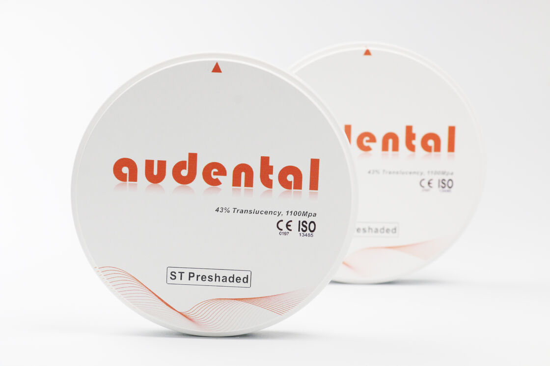 Blocco di zirconio pre-ombreggiato che offre comprovata biocompatibilità e conformità ai requisiti dei dispositivi medici per un uso dentale sicuro