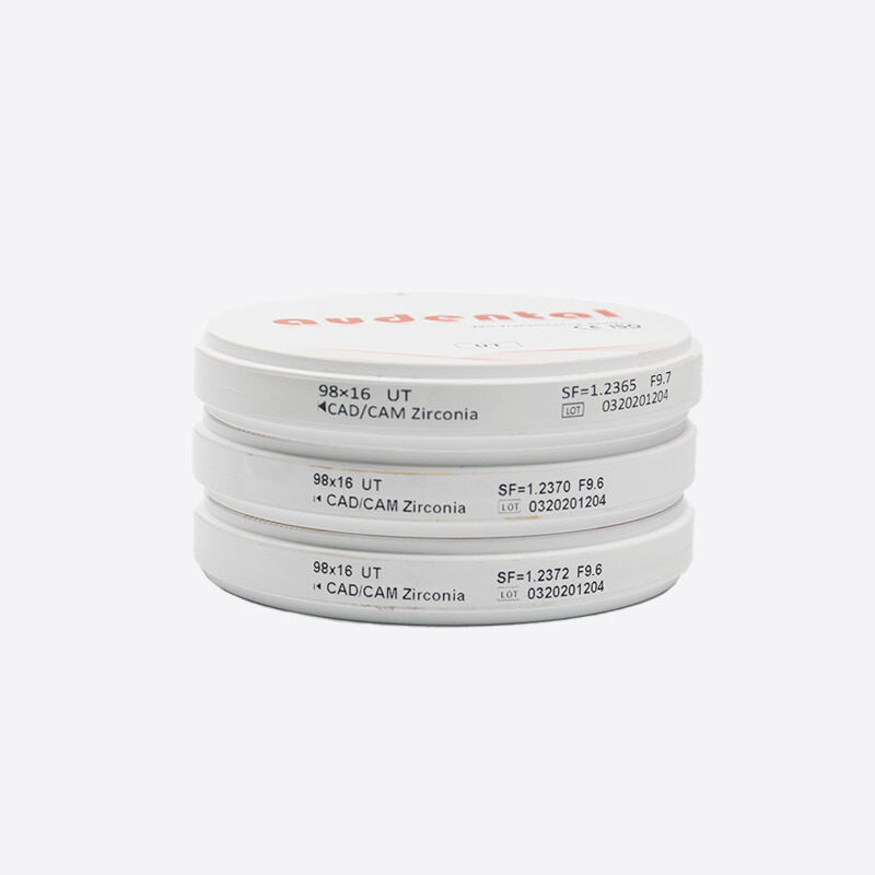 Blocco di zirconia dentale disponibile in VITA 16 sfumature e sfumature di candeggina con resistenza flessibile superiore a 600 MPa per e durevole